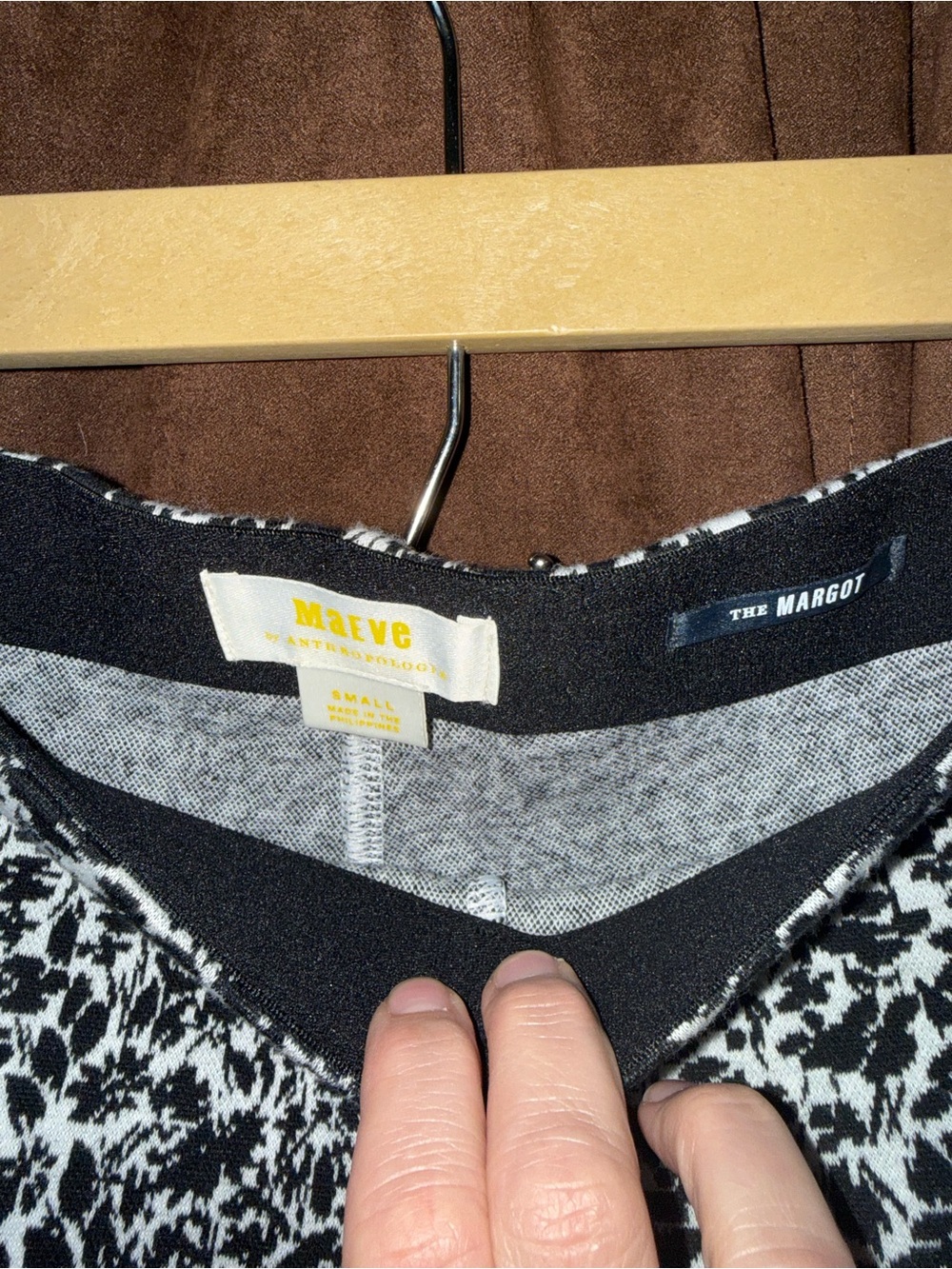 Maeve by Anthropologie "The Margot" kick-flare cropped pants. - Picture 3 of 5